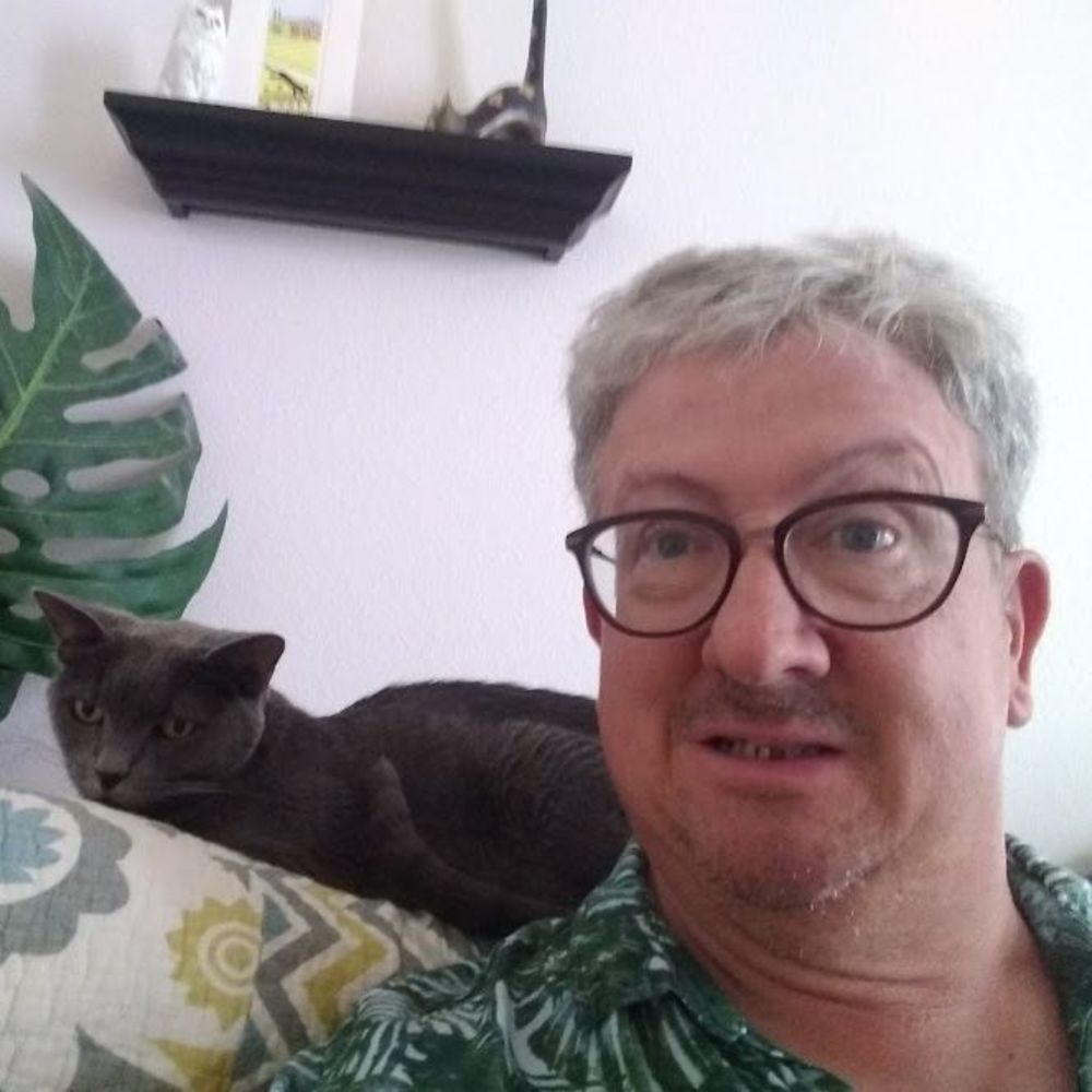 Meet your Posher, Tom
